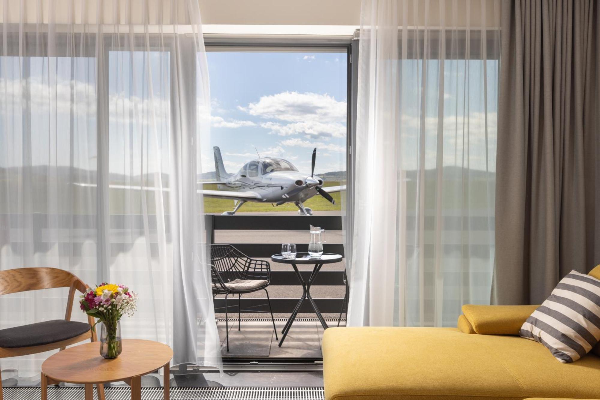Apartmany Hangar Strakonice Eksteriør bilde
